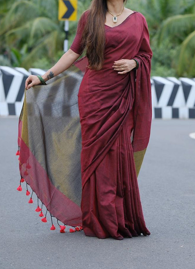 DEVI : BENGAL COTTON MARROON SAREE
